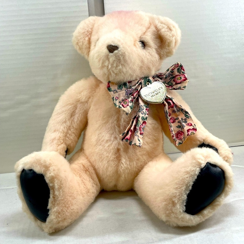 Vintage 1992 Gund Victoria secret  Fluffy light pink Plush Collectible rare